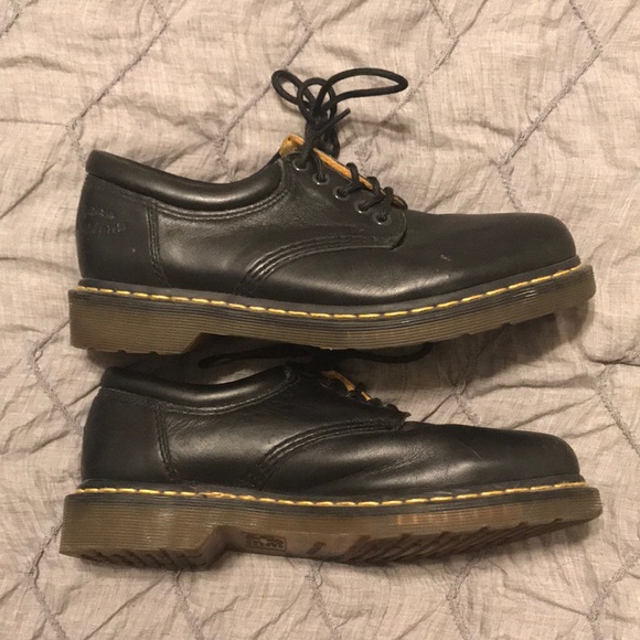 men doc martens low top